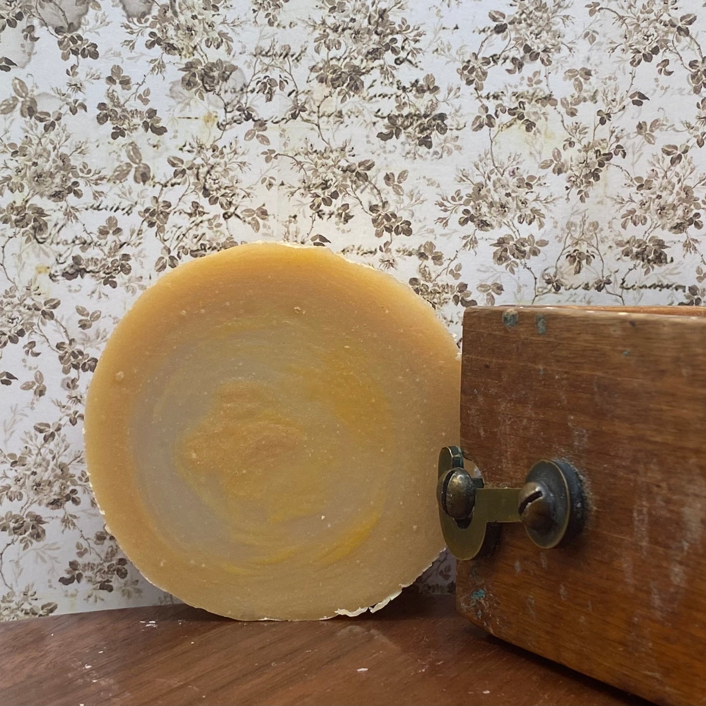 Luminous Honey Shave Soap